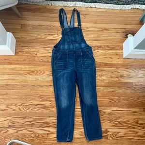 Gap overalls